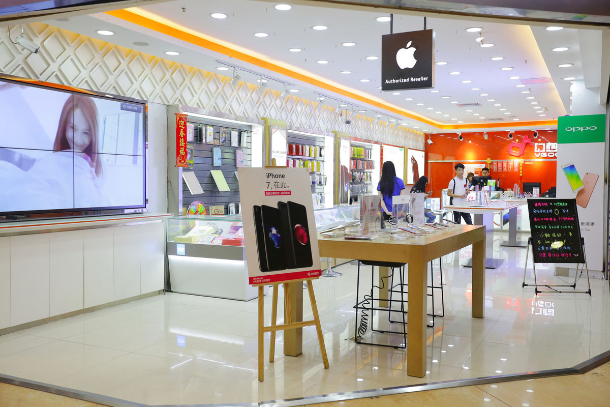 在官网买手机和实体店有什么区别