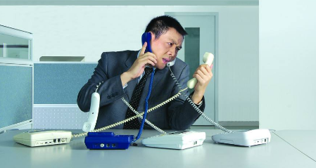 接电话该不该说“喂”?