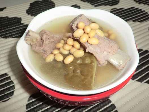 孕妇朋友们可以喝黄豆排骨汤吗？
